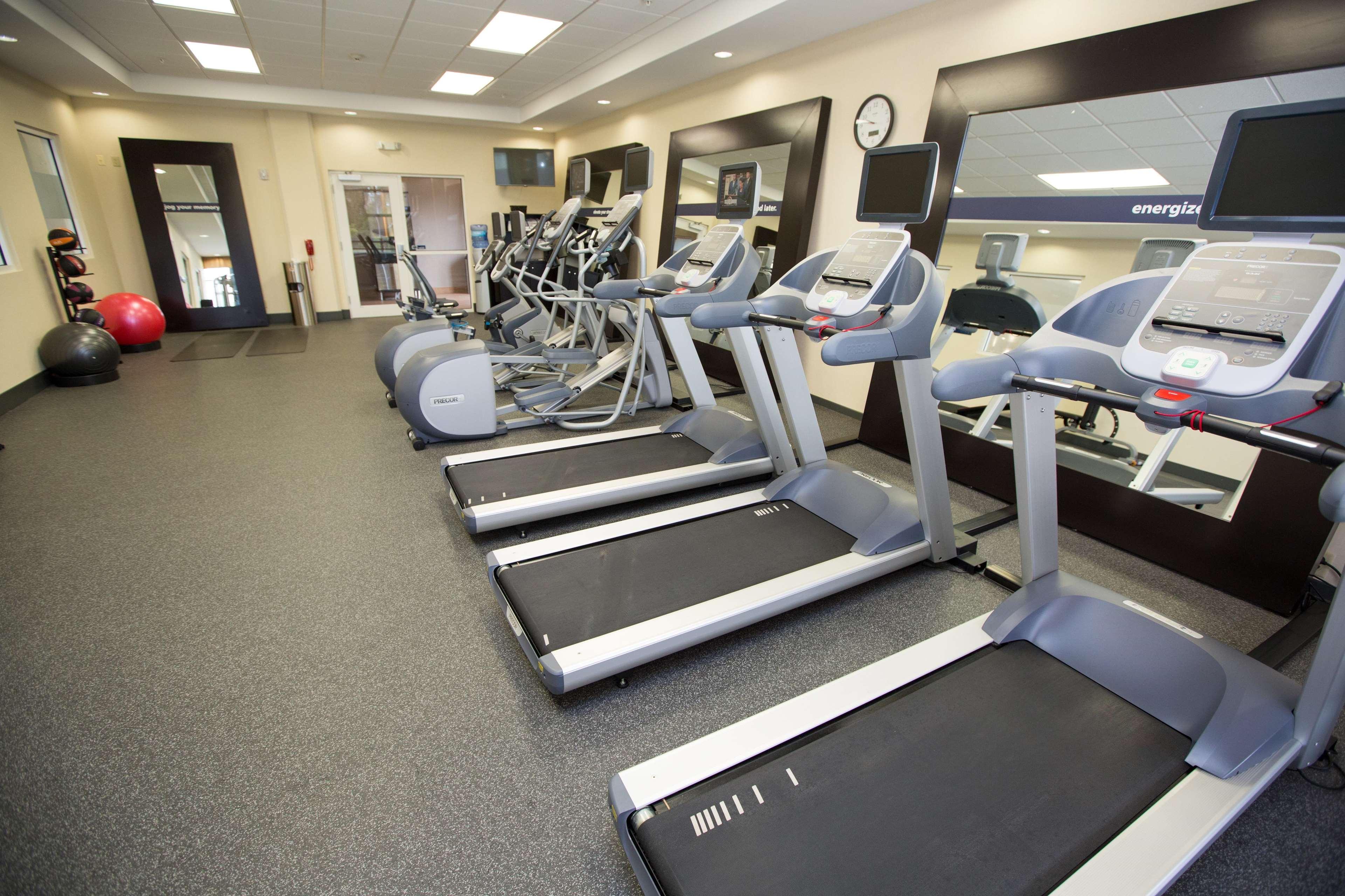 Hampton Inn & Suites Oklahoma City Airport Hotel 3*