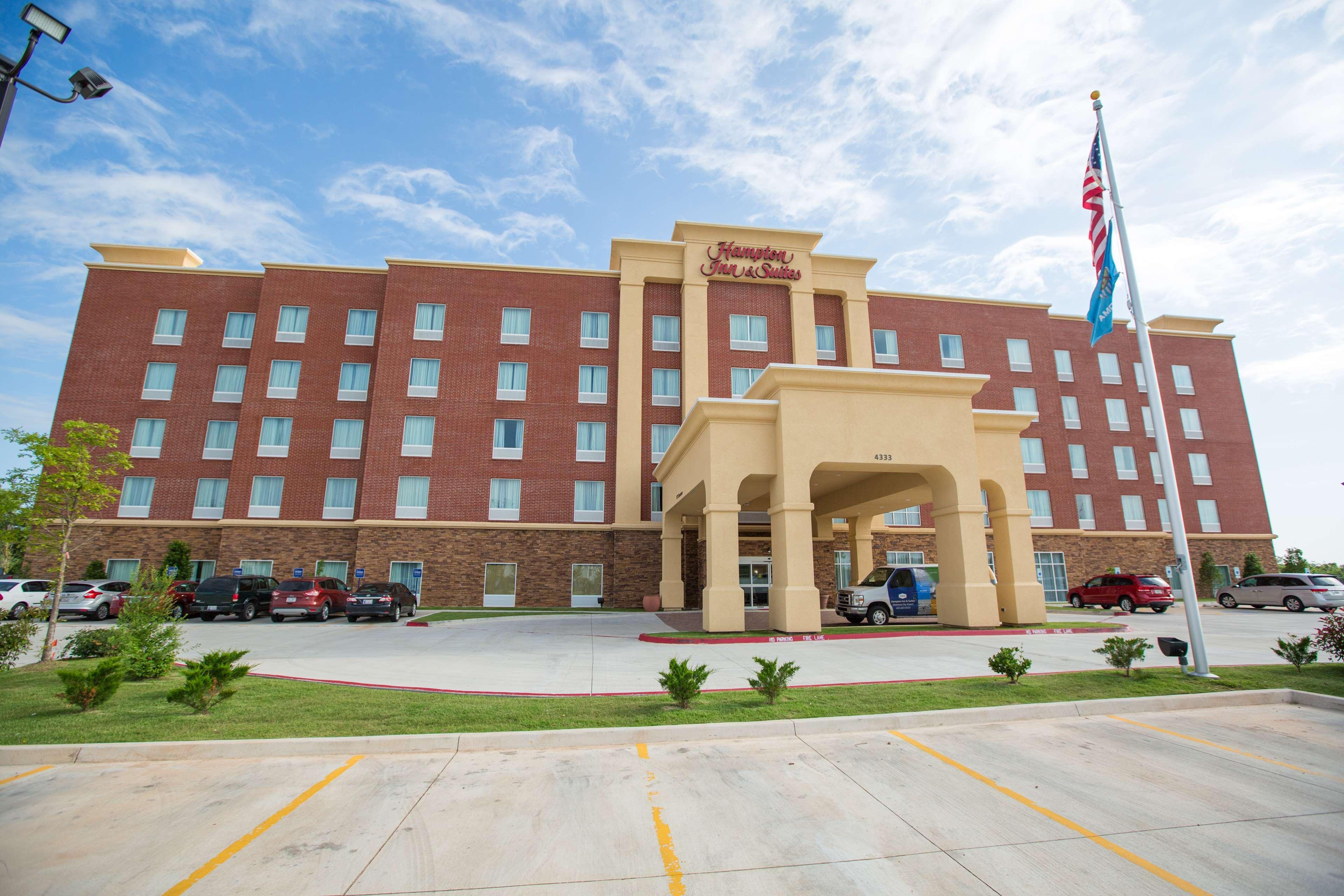 Hampton Inn & Suites Oklahoma City Airport Hotel