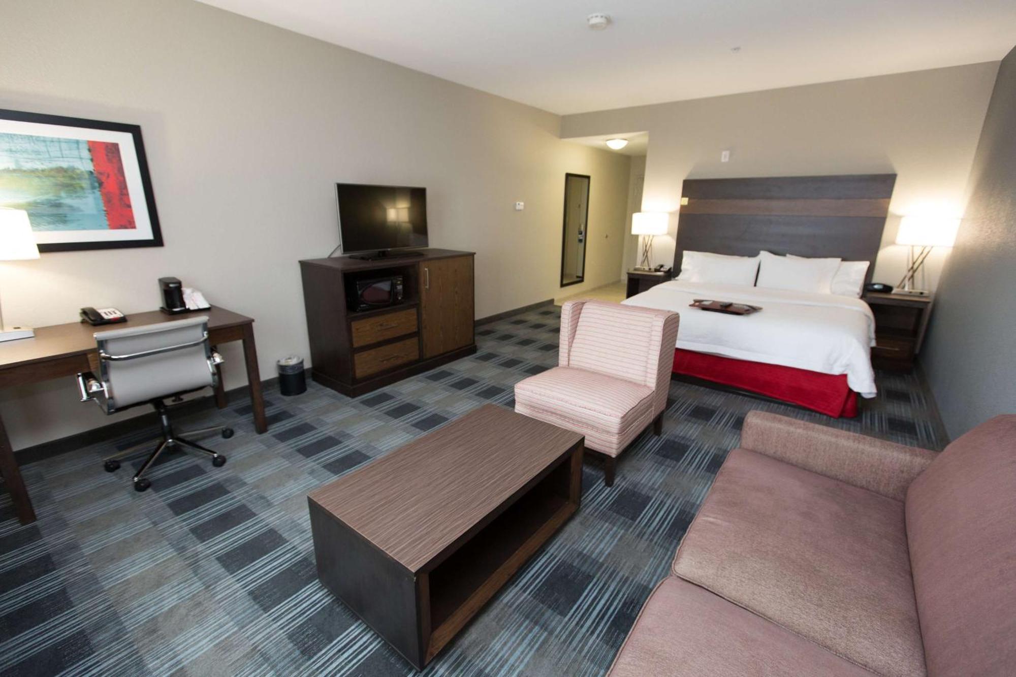 Hampton Inn & Suites Oklahoma City Airport Hotel 3*