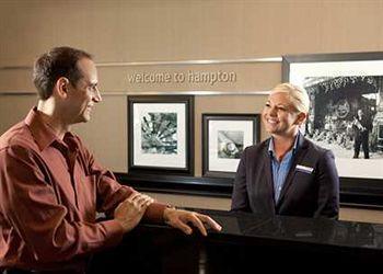 Hampton Inn & Suites Oklahoma City Airport Hotel 3*
