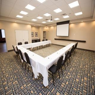 Hampton Inn & Suites Oklahoma City Airport Hotel