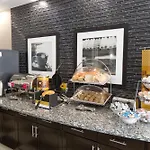Hampton Inn & Suites Oklahoma City Airport
